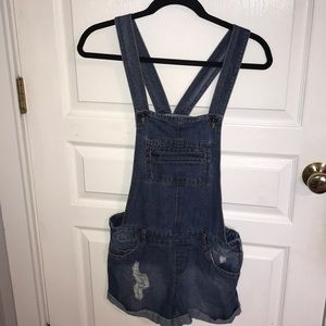Short overalls